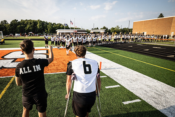BGR50149-Lapel Football-08-18-23
