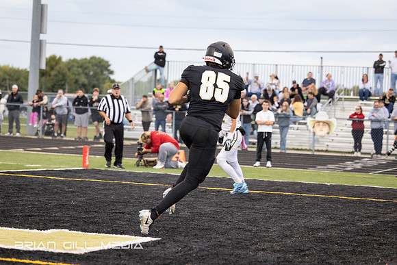 Lapel Football 9-25-26-57372